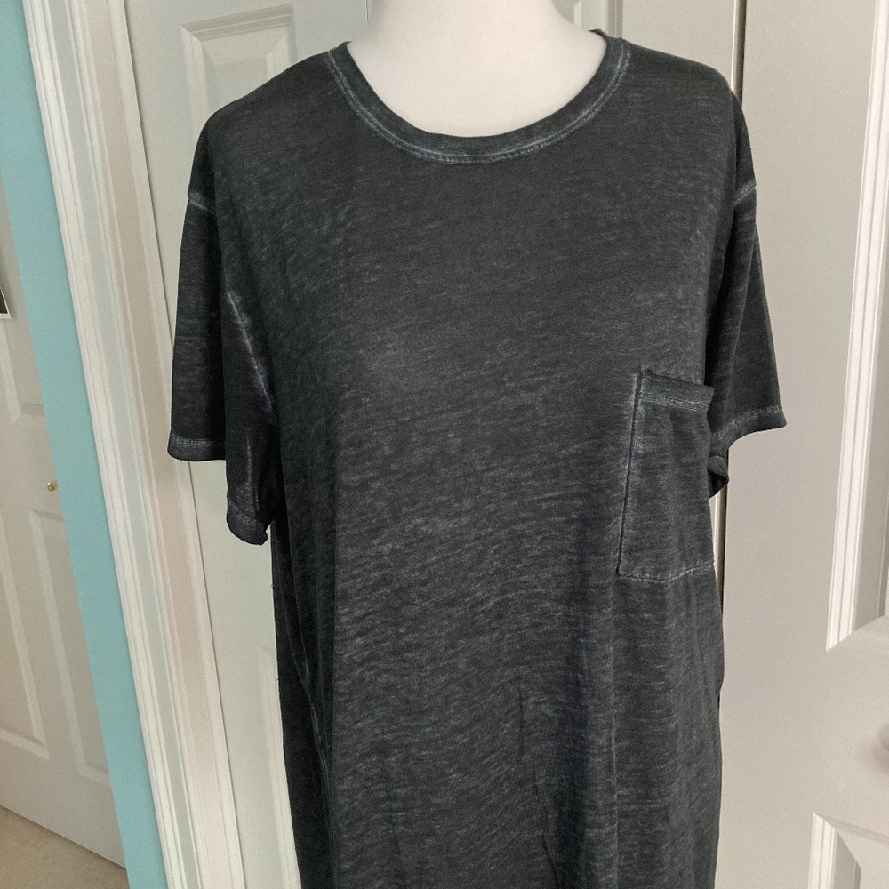 Abercrombie and Fitch Gray T-Shirt
